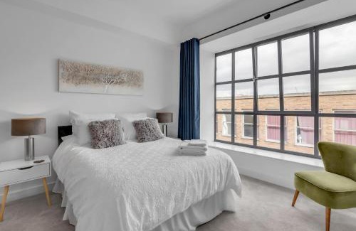 Norwich Apartment | Furnished Modern Flat Overlooking Norwich Castle