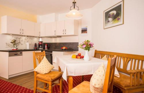 Hirschegg House | Gästehaus Büchele