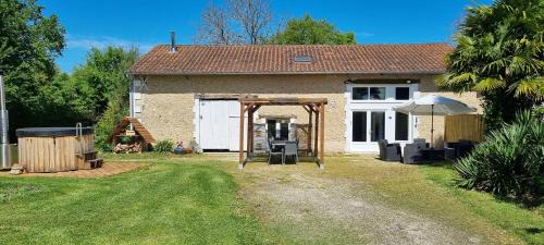 Riberac House | Gîte à la campagne - La Petite Clavelie