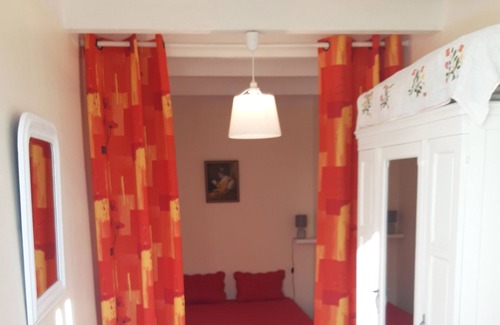 Saint Palais House | Gîte à Proximité de Cnpe du Blayais et des Thermes de Jonzac