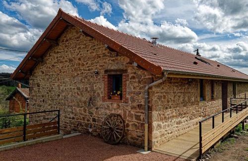Le Cergne House | Gîte écologique pour 12 pers., randonnée et nature au Cergne - FR-1-496-351