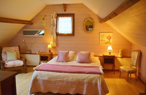 Courcelles-au-Bois House | Gîte 2 à 8 Personnes Avec 3 Chambres et 3 Salles de Bains/Cuisine
