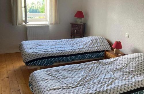 Veranne House | Gîte authentique avec cheminée dans le massif du Pilat : idéal pour randos & ski - FR-1-496-255