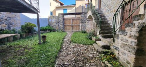 Riviere-sur-Tarn House | Gîte - Belle maison de village