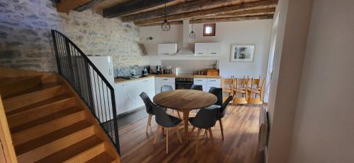 Riviere-sur-Tarn House | Gîte - Belle maison de village