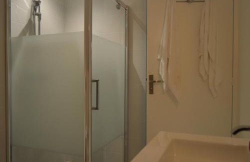 Brion House | Gîte Brion, 5 pièces, 15 personnes - FR-1-591-188