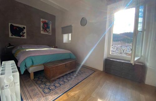 Meyrannes House | Gîte cévenol de caractère tout équipé, piscine, aire de jeu et jardin
