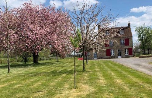 Menil-Gondouin House | Gîte chaleureux et isolé avec jardin arboré normand - FR-1-497-143