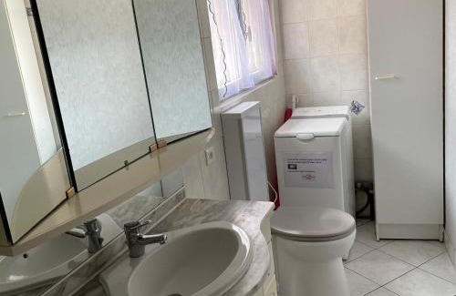 Domptail-en-l'Air House | Gîte chaleureux avec terrasse près de Nancy, parking privé, à proximité de festivals et nature - FR-1-584-9