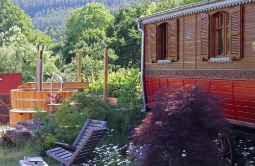 La Lande-de-Goult House | Gîte chaleureux avec piscine privée et bain nordique - FR-1-497-116