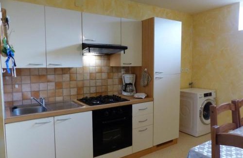 Saint-Palais Apartment | Gîte chaleureux pour randonnées à Saint-Palais, près de Montluçon - FR-1-489-418