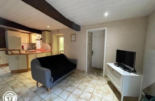 Saint-Michel-Mont-Mercure House | Gîte charmant à la campagne avec terrasse, proche du Puy du Fou et de la rivière Sèvre - FR-1-426-249