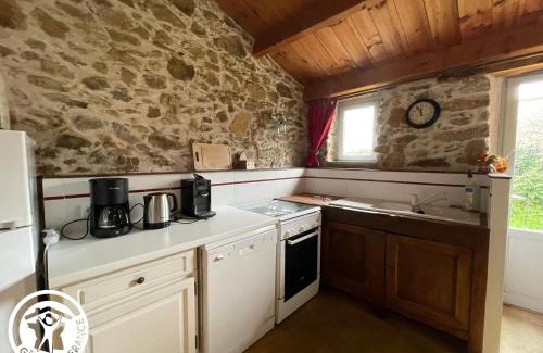 Rives de l'Yon House | Gîte charmant avec jardin clos, proche attractions, 2 chambres, Wifi, parking, calme assuré - FR-1-426-138