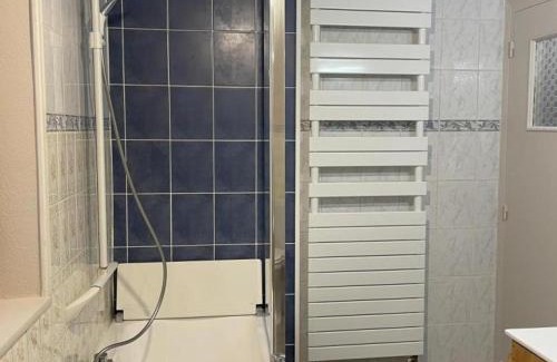 Ferrieres-sur-Sichon House | Gîte charme à Ferrières-sur-Sichon avec WiFi et animaux acceptés - FR-1-489-496