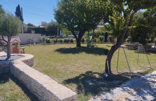 Gargas House | Gîte chez l'habitant indépendant "La villa des ocres"