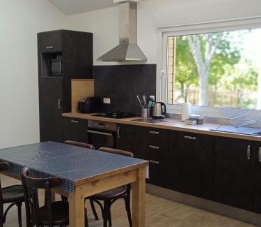 Vatteville La Rue House | Gîte cosy en forêt