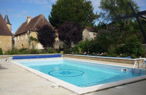 Saint-Martial-de-Nabirat House | Gîte dans propriété périgourdine