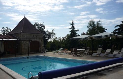 Saint-Martial-de-Nabirat House | Gîte dans propriété périgourdine