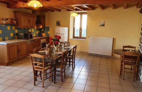Saint-Paul-de-Vezelin House | Gîte de charme 11 pers, Wifi, Animaux bienvenus - FR-1-496-273