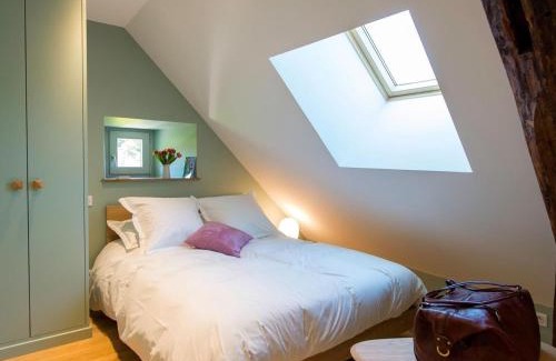 Fondremand House | Gîte de charme rénové avec cheminée à Fondremand - FR-1-583-422
