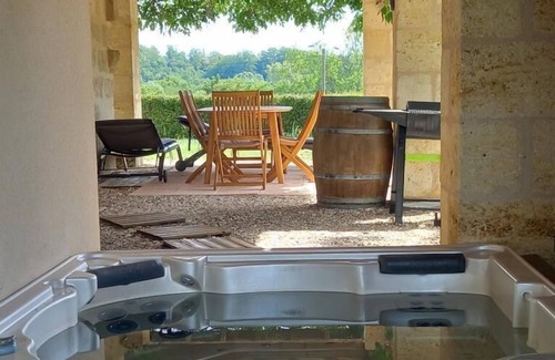 Saint-Ciers-de-Canesse House | Gîte de Bujan - Saint Ciers DE Canesse