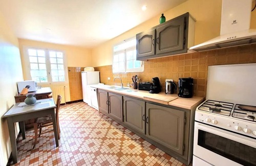 Aubazine Villa | Gîte de France At the water's edge 3 ears - Gîte de France 6 people