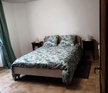 Chaumeil Apartment | Gîte de France Des alpagas 2 épis - Gîte de France 12 personnes MAE-9944