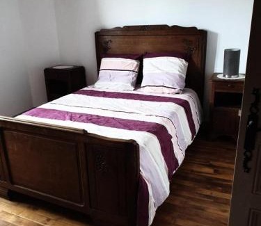 Chaumeil Apartment | Gîte de France Des alpagas 2 épis - Gîte de France 12 personnes MAE-9944