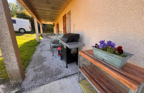 Mazeyrat-d'Allier House | Gîte de groupe "chez le Dragou"