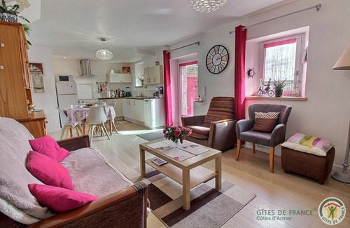 Plouaret House | Gîte de Kergistalen - Plouaret