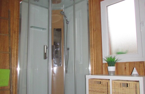 Luglon Ski Chalet | Gîte de Menon