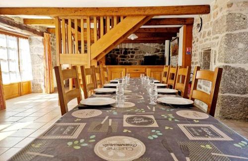 Saint-Symphorien-de-Thenieres House | Gîte de Saint-Gervais