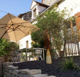Beze House | Gîte des remparts