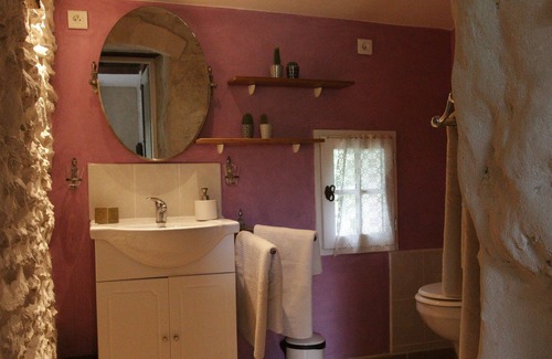 Courthezon House | Gîte du moulin du Bourrut