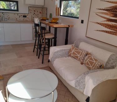 Rognes House | Gîte en Provence pour amoureux de la nature