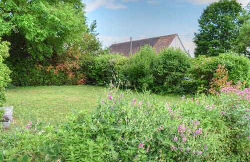 Montresor House | Gîte ensoleillé à Montrésor avec jardin et WiFi - FR-1-381-72