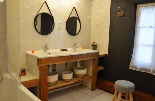 Nouvelle d'Arrou House | Gîte familial à Arrou avec jardin, babyfoot, mezzanine suspendue et cuisine équipée - FR-1-581-93