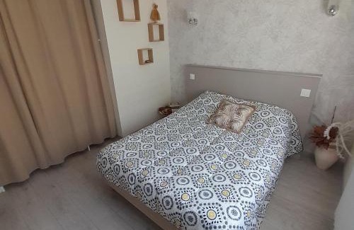 Vilosnes-Haraumont House | Gîte familial au bord de la Meuse, proche Verdun, activités nature, confort tout inclus - FR-1-585-83