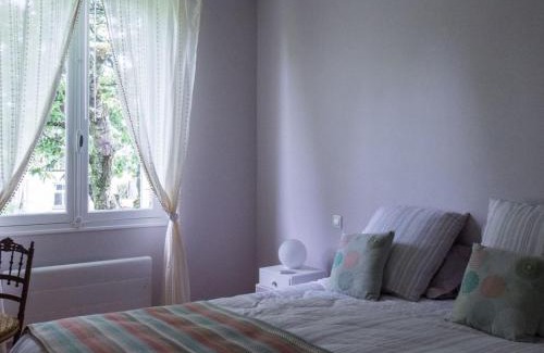 Mazirat House | Gîte familial au calme avec jardin clos en Auvergne - FR-1-489-127