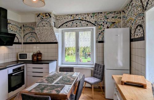 Hericourt House | Gîte familial avec jardin et parking à Héricourt, proche de Belfort - FR-1-583-497