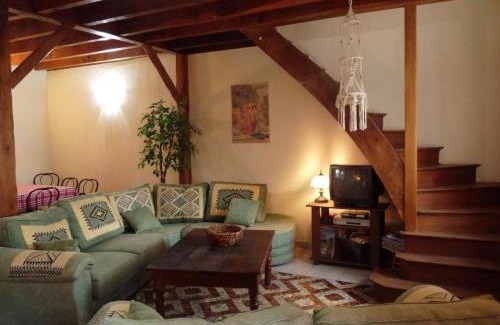 Nizerolles House | Gîte familial avec jardin et animaux acceptés - FR-1-489-137