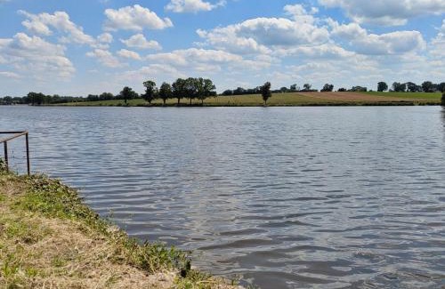 Montjean House | Gîte familial avec piscine, pêche, et activités à proximité, accueille 5 pers, animaux admis - FR-1-600-39