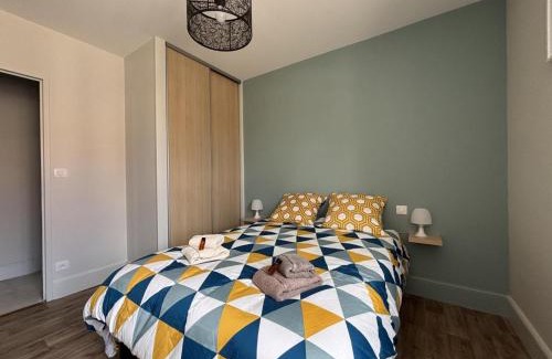 Saligny-sur-Roudon House | Gîte familial en campagne paisible, 8 pers, tout inclus - FR-1-489-589
