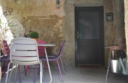 Saint-Julien-de-la-Nef House | Gîte Figaret