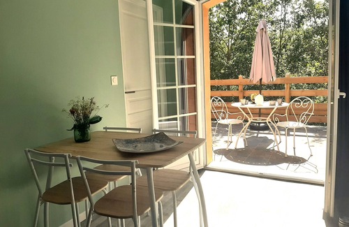 Cenac-et-Saint-Julien Apartment | Gîte Forêt. Piscine, Terrasse à L'orée des Bois et Situation Idéale 🌿