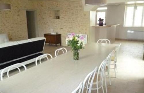 Saint-Christophe-en-Champagne House | Gîte 8 pers. avec jardin et terrasses, 4 chambres, proche Le Mans et Sablé, idéal pour familles - FR-1-410-192