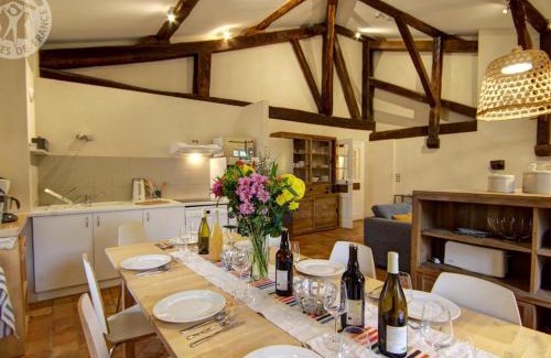 Sainte-Croix-en-Jarez House | Gîte historique avec Wifi et animaux acceptés - FR-1-496-275