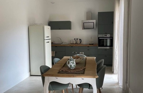 La Magdelaine-sur-Tarn House | Gîte Ingres Avec SPA AU Chateau DE LA Busquette