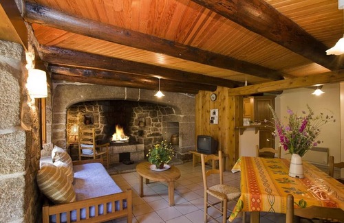 Saint-Leger-du-Malzieu House | Gîte La Dario 4/5 persons