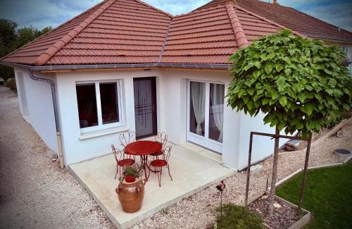 Sainte-Marie-sur-Ouche House | Gîte La petite Reine de l Ouche